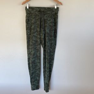 Lululemon Dark Olive Green Heritage Camo Ready To Rulu Jogger size 6